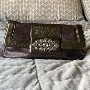Brighton clutch style #E302369                                 Great condition!